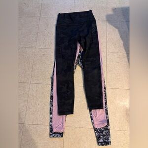 3 Lululemon leggings